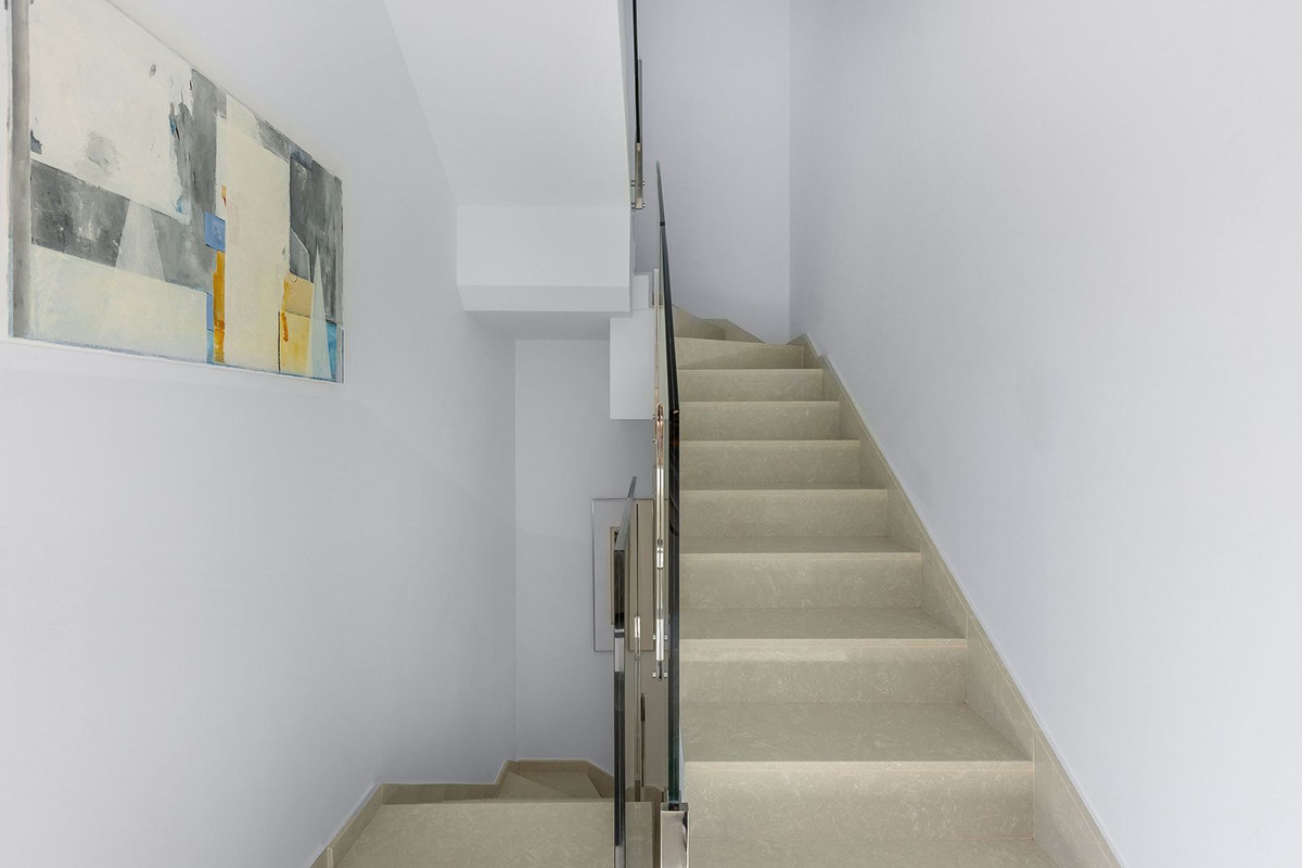 For sale - 3 Bedroom 3 Bathroom House - Detached Villa in Rojales - Ciudad Quesada  - Alicante
