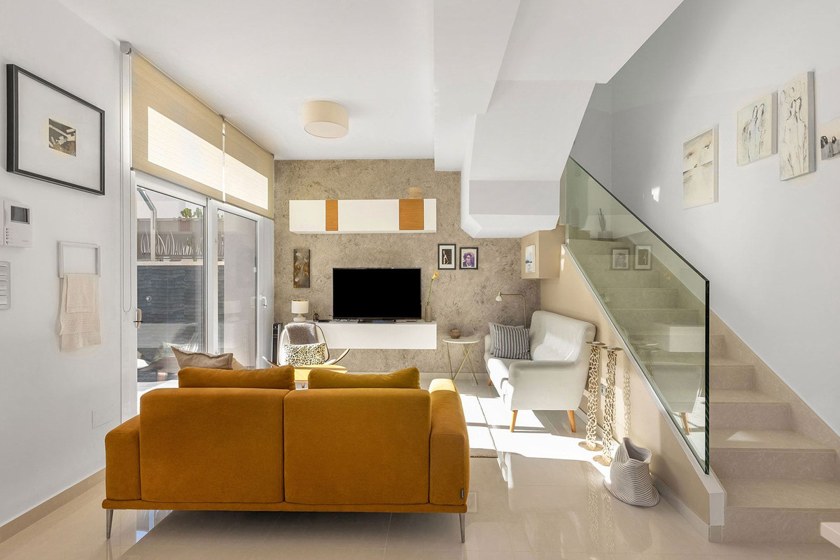 For sale - 3 Bedroom 3 Bathroom House - Detached Villa in Rojales - Ciudad Quesada  - Alicante