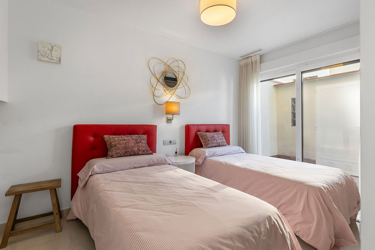 For sale - 3 Bedroom 3 Bathroom House - Detached Villa in Rojales - Ciudad Quesada  - Alicante