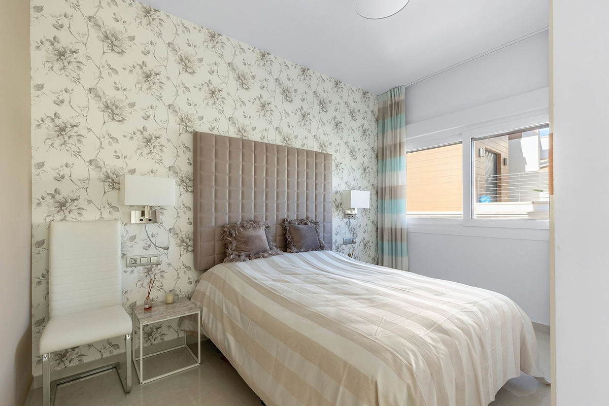 For sale - 3 Bedroom 3 Bathroom House - Detached Villa in Rojales - Ciudad Quesada  - Alicante