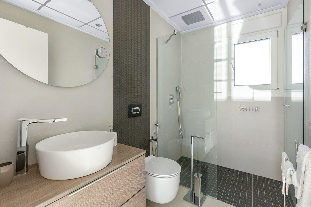 For sale - 3 Bedroom 3 Bathroom House - Detached Villa in Rojales - Ciudad Quesada  - Alicante