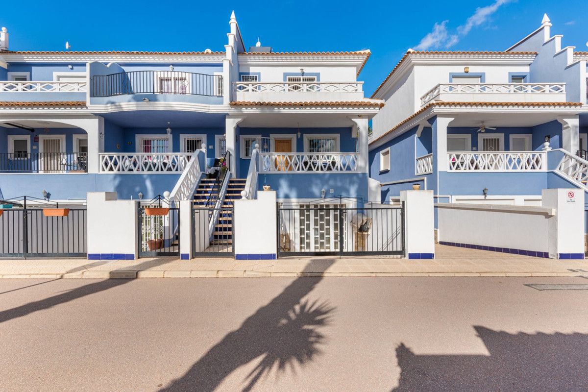 For sale - 4 Bedroom 4 Bathroom Townhouse in Ciudad Quesada - Ciudad Quesada  - Alicante