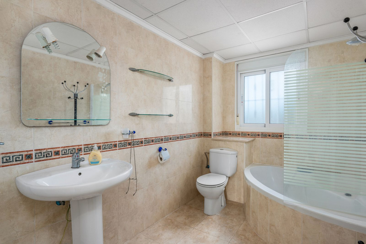 For sale - 4 Bedroom 4 Bathroom Townhouse in Ciudad Quesada - Ciudad Quesada  - Alicante