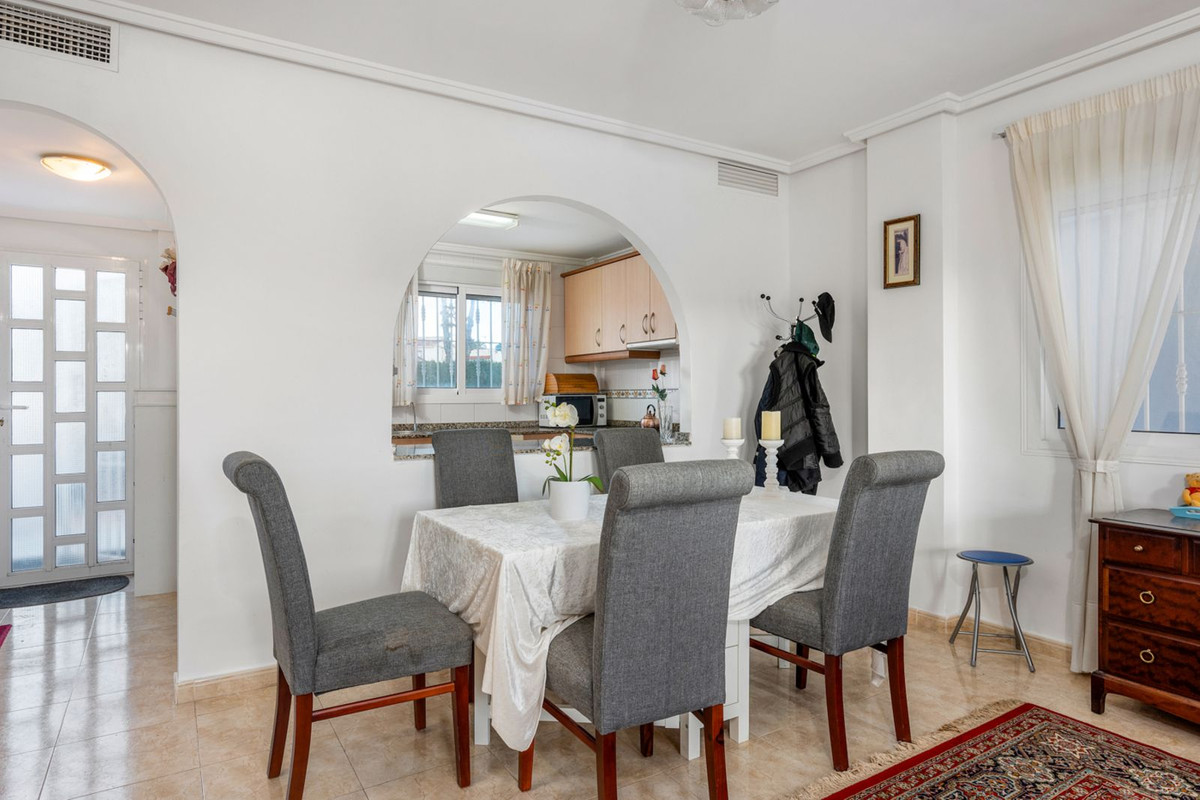 For sale - 4 Bedroom 4 Bathroom Townhouse in Ciudad Quesada - Ciudad Quesada  - Alicante