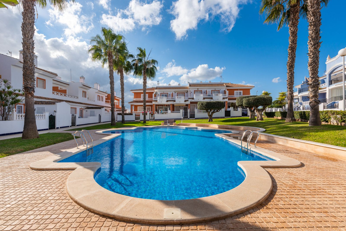For sale - 4 Bedroom 4 Bathroom Townhouse in Ciudad Quesada - Ciudad Quesada  - Alicante