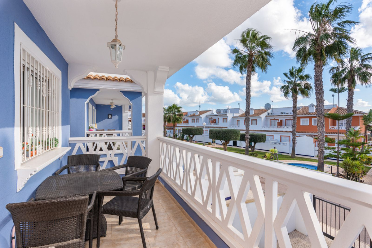 For sale - 4 Bedroom 4 Bathroom Townhouse in Ciudad Quesada - Ciudad Quesada  - Alicante