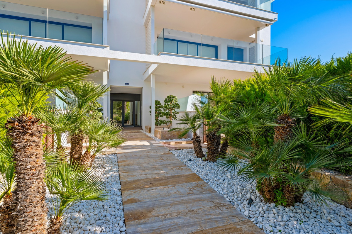 For sale - 2 Bedroom 2 Bathroom Apartment - Ground Floor Apartment in Orihuela - Las Colinas Golf  - Alicante