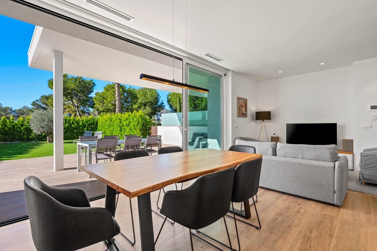 For sale - 2 Bedroom 2 Bathroom Apartment - Ground Floor Apartment in Orihuela - Las Colinas Golf  - Alicante