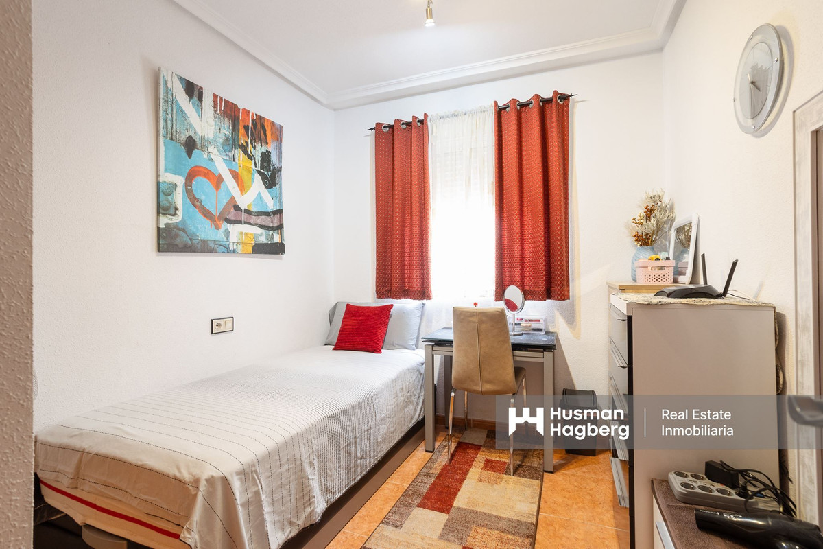 For sale - 3 Bedroom 2 Bathroom House - Townhouse in Los Montesinos - Los Montesinos Centro  - Alicante