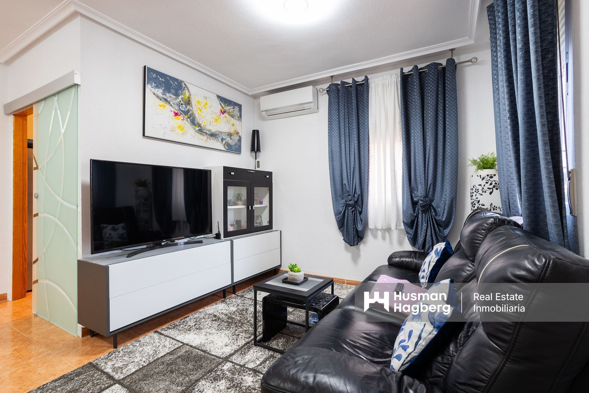 For sale - 3 Bedroom 2 Bathroom House - Townhouse in Los Montesinos - Los Montesinos Centro  - Alicante