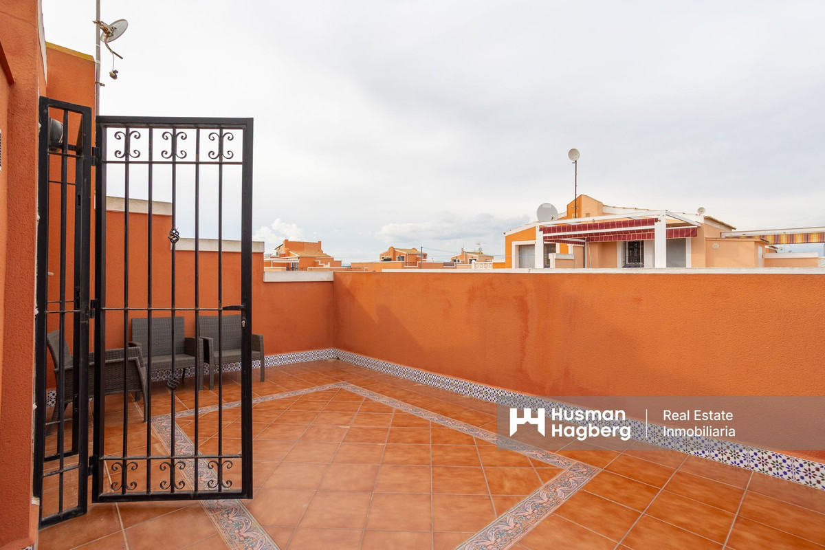 For sale - 3 Bedroom 2 Bathroom House - Townhouse in Los Montesinos - Los Montesinos Centro  - Alicante