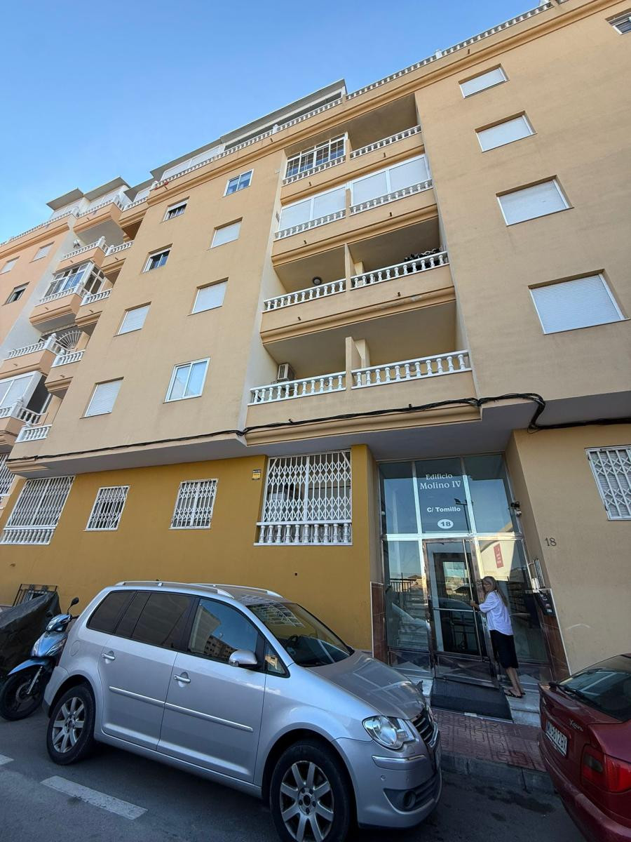 For sale - 1 Bedroom 1 Bathroom Apartment - Middle Floor Apartment in Torrevieja - Torrevieja Centro  - Alicante