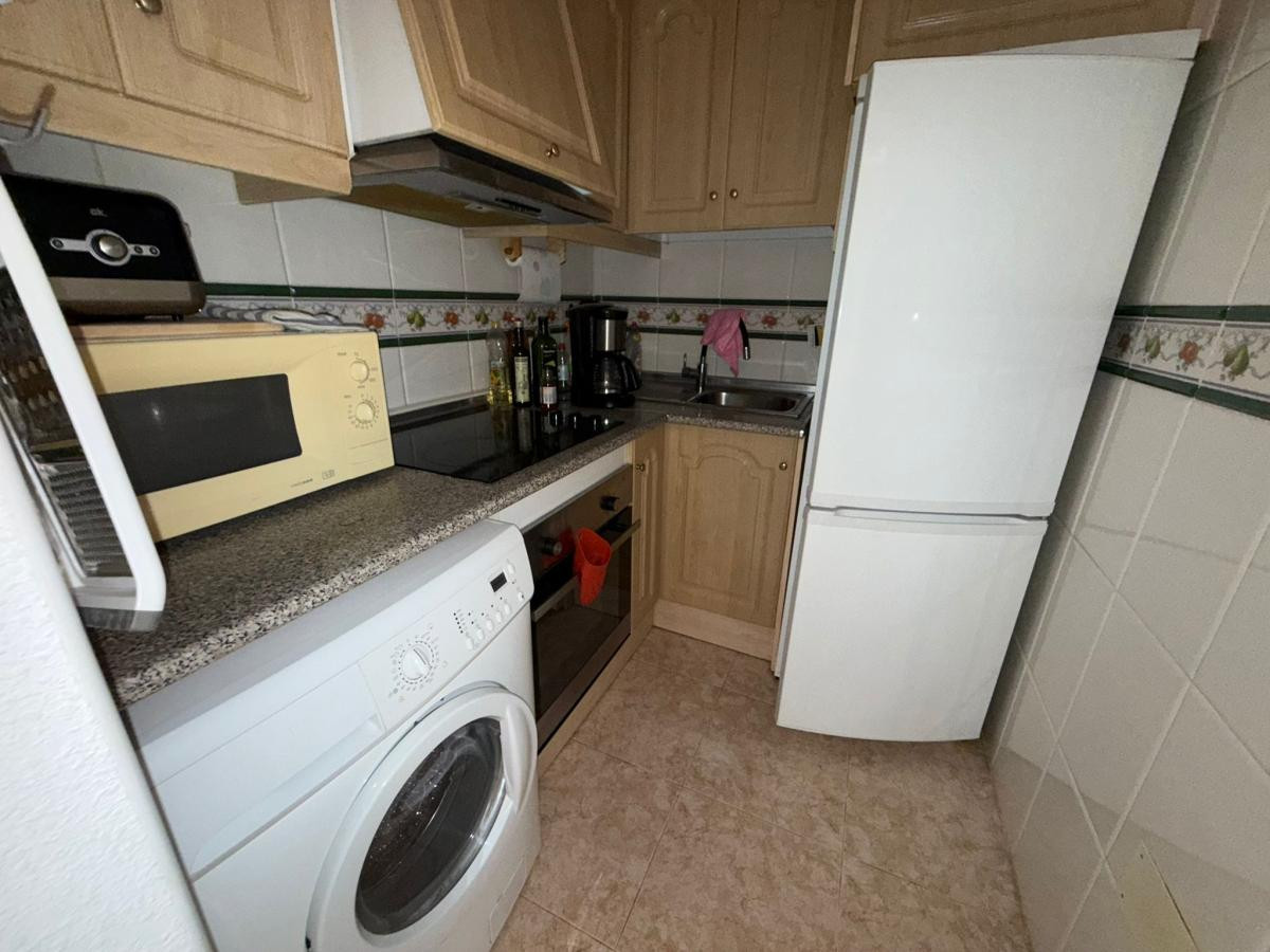 For sale - 1 Bedroom 1 Bathroom Apartment - Middle Floor Apartment in Torrevieja - Torrevieja Centro  - Alicante