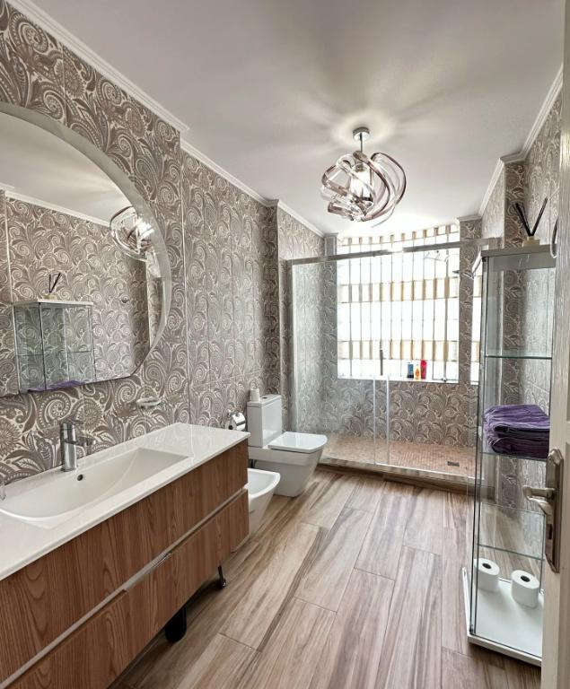 For sale - 5 Bedroom 3 Bathroom House - Detached Villa in Orihuela - Campoamor  - Alicante