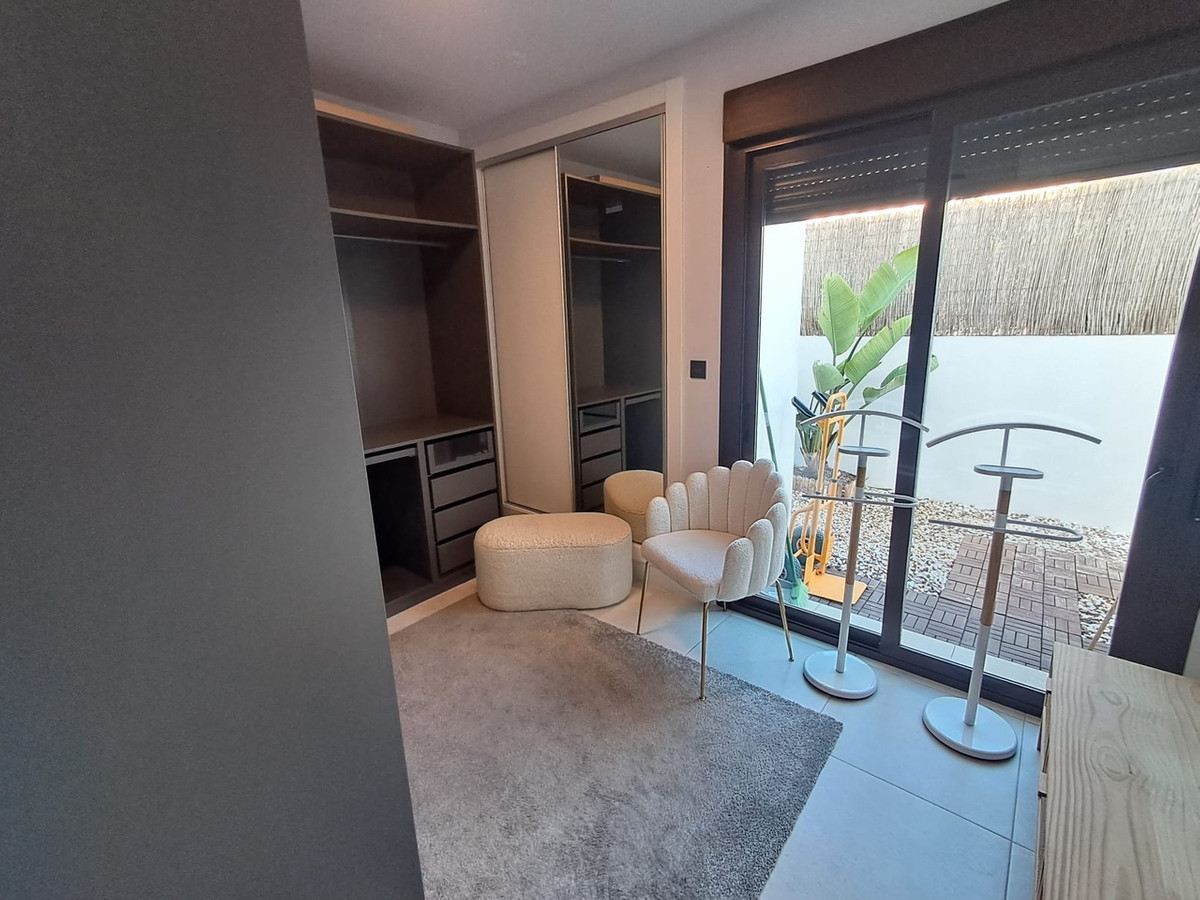Sold - 3 Bedroom 2 Bathroom Detached Villa in Lomas de Cabo Roig - Cabo Roig  - Alicante