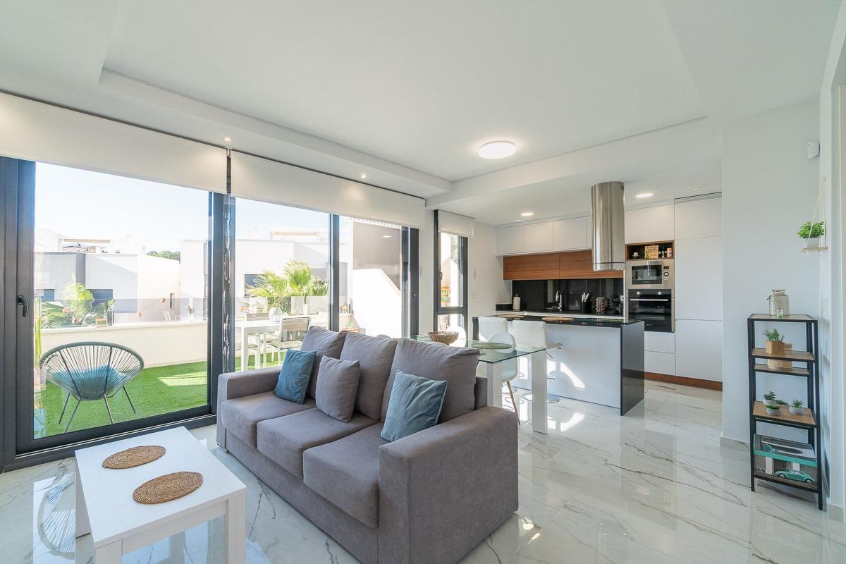 For sale - 2 Bedroom 2 Bathroom Apartment in Orihuela Costa - PAU 26  - Alicante