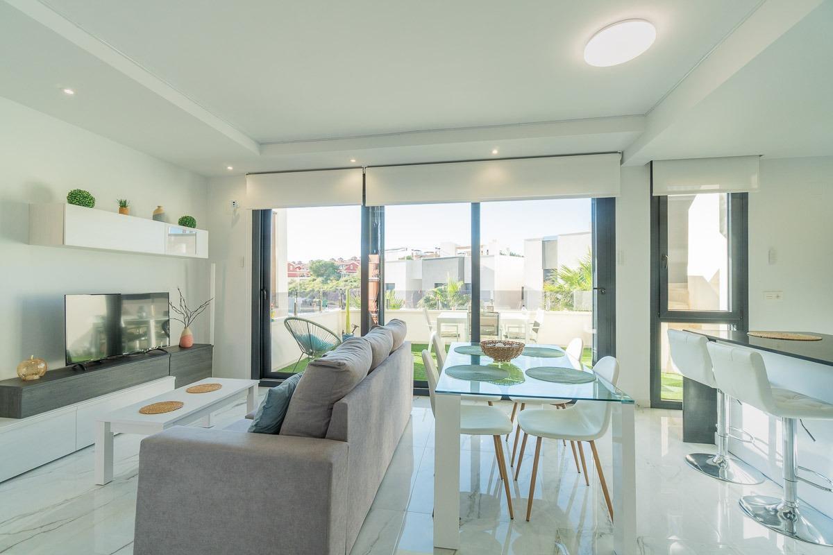 For sale - 2 Bedroom 2 Bathroom Apartment in Orihuela Costa - PAU 26  - Alicante