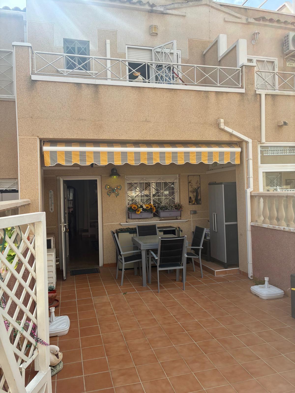 For sale - 2 Bedroom 1 Bathroom Bungalow in Orihuela Costa - Los Almendros-la Florida  - Alicante