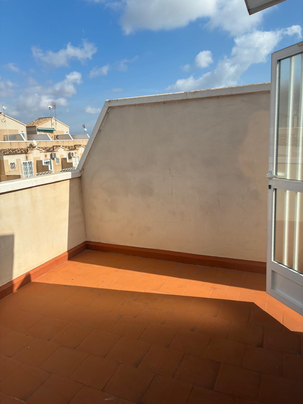 For sale - 2 Bedroom 1 Bathroom Bungalow in Orihuela Costa - Los Almendros-la Florida  - Alicante