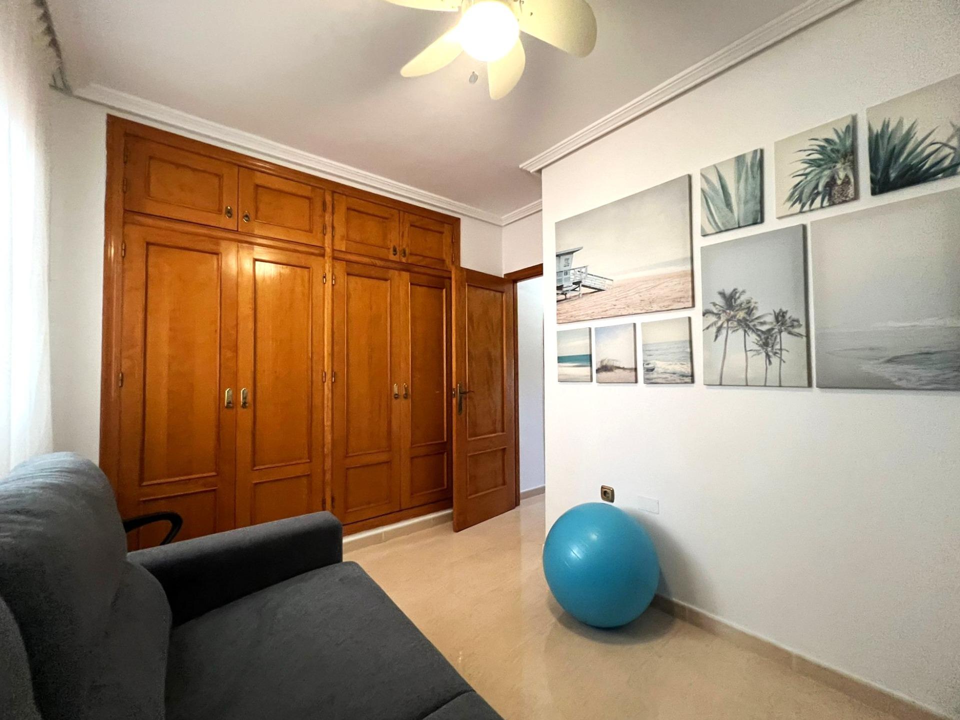 For sale - 2 Bedroom 1 Bathroom Apartment in Orihuela Costa - Lomas De Cabo Roig-los Dolses  - Alicante