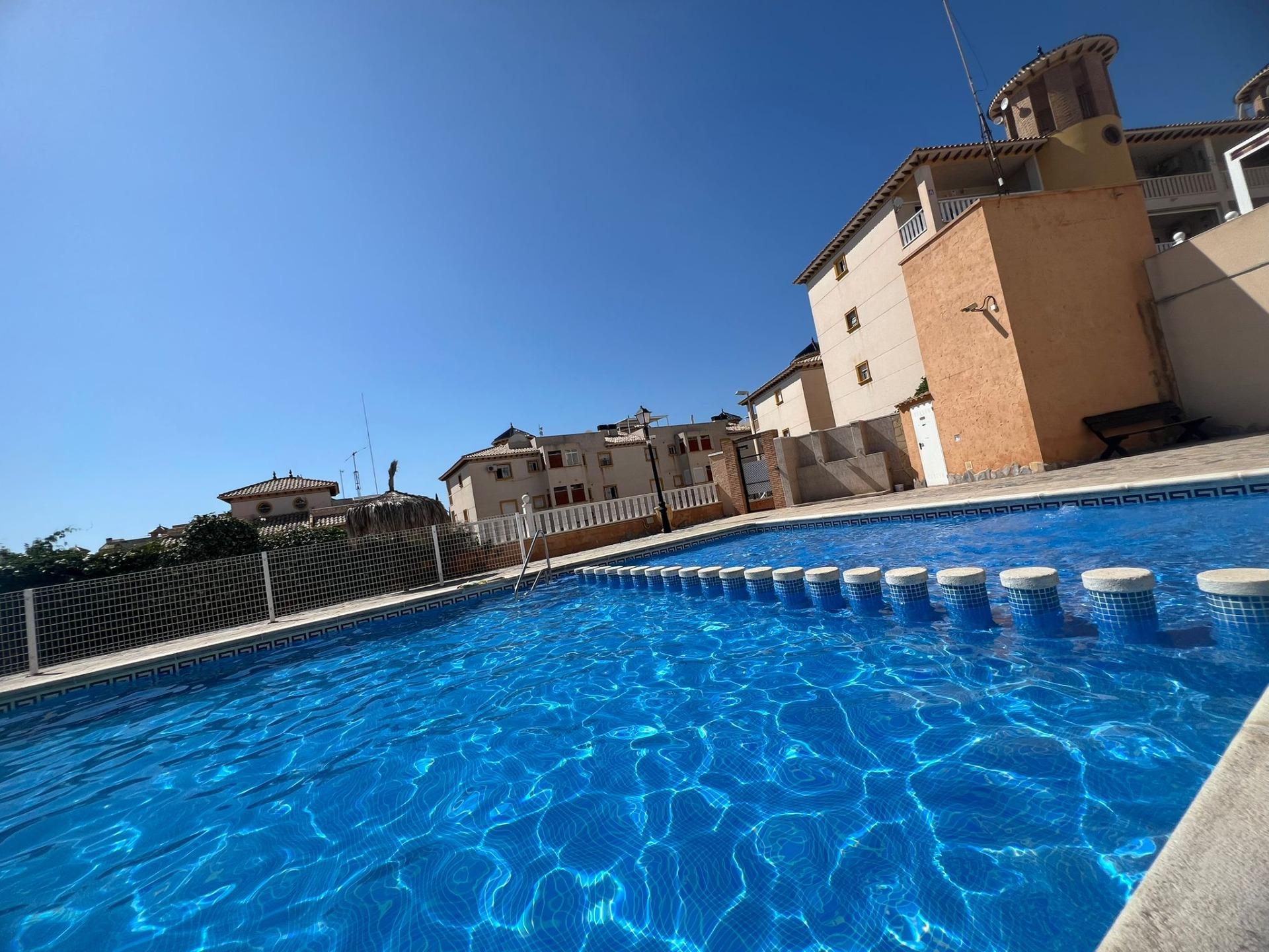 For sale - 2 Bedroom 1 Bathroom Apartment in Orihuela Costa - Lomas De Cabo Roig-los Dolses  - Alicante