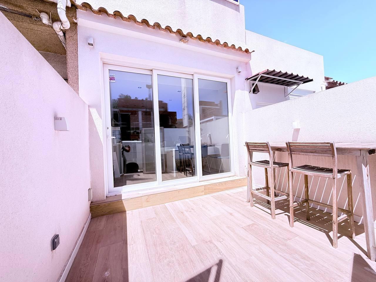 For sale - 3 Bedroom 2 Bathroom Town House in Orihuela Costa - Las Filipinas  - Alicante