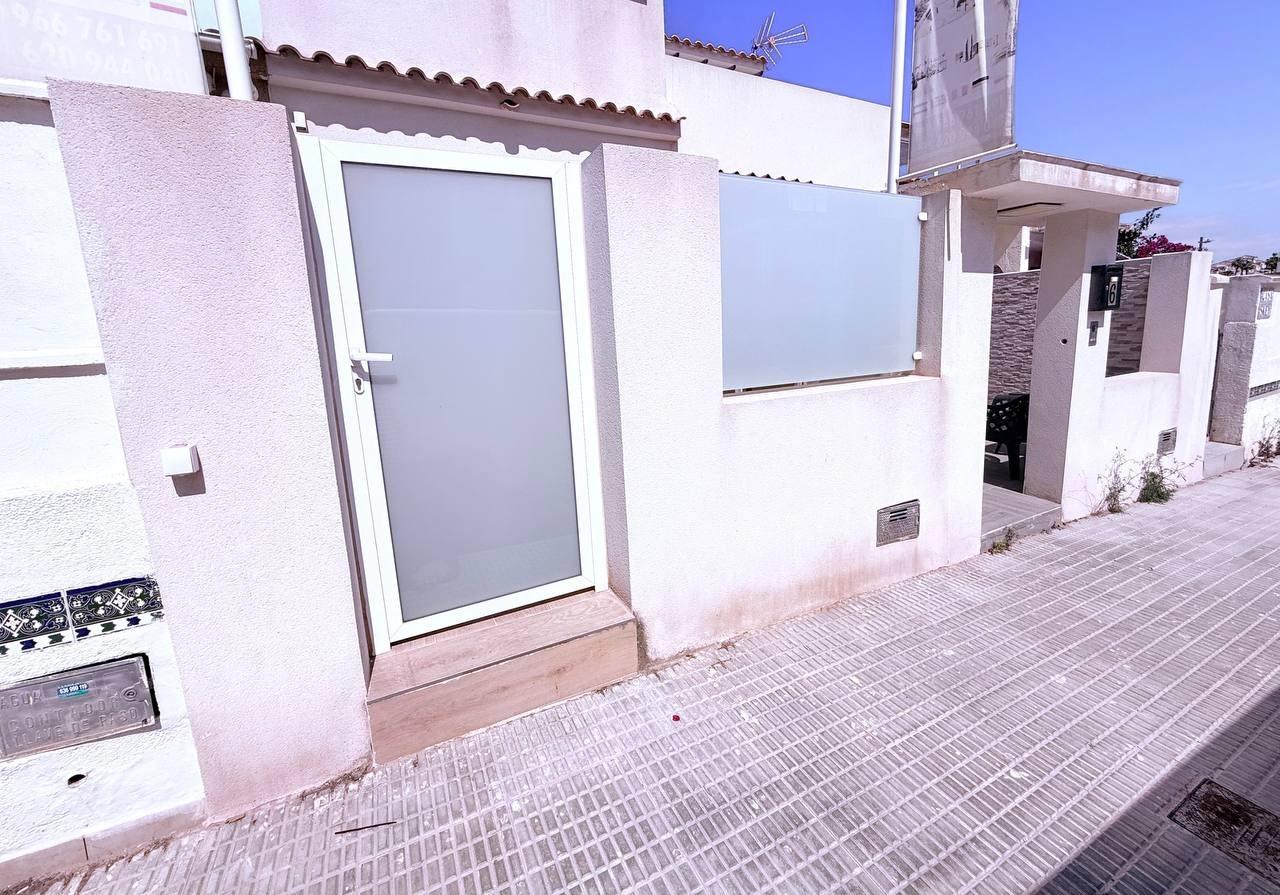 For sale - 3 Bedroom 2 Bathroom Town House in Orihuela Costa - Las Filipinas  - Alicante