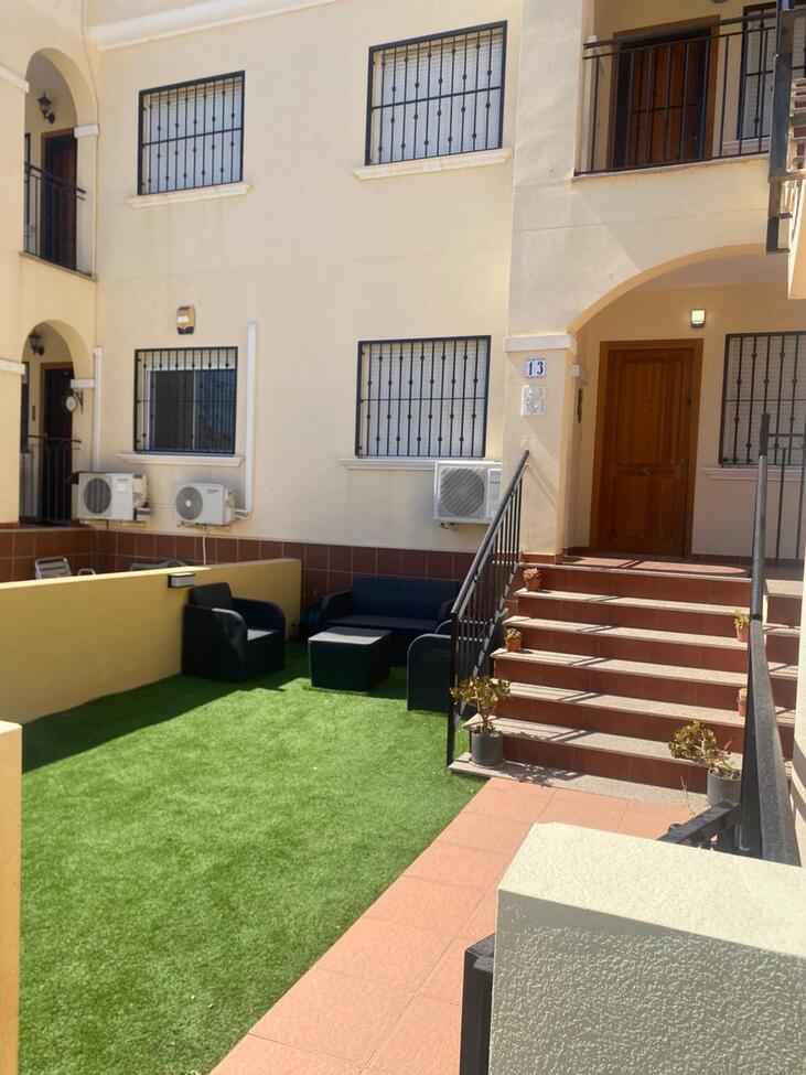 For sale - 2 Bedroom 1 Bathroom Apartment in Algorfa - Costa Blanca  - Alicante