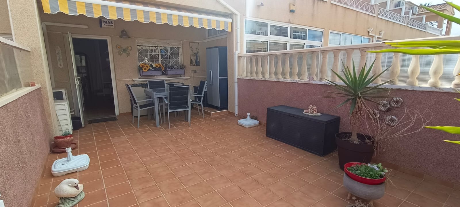For sale - 2 Bedroom 1 Bathroom Villa in Orihuela Costa - Costa Blanca  - Alicante
