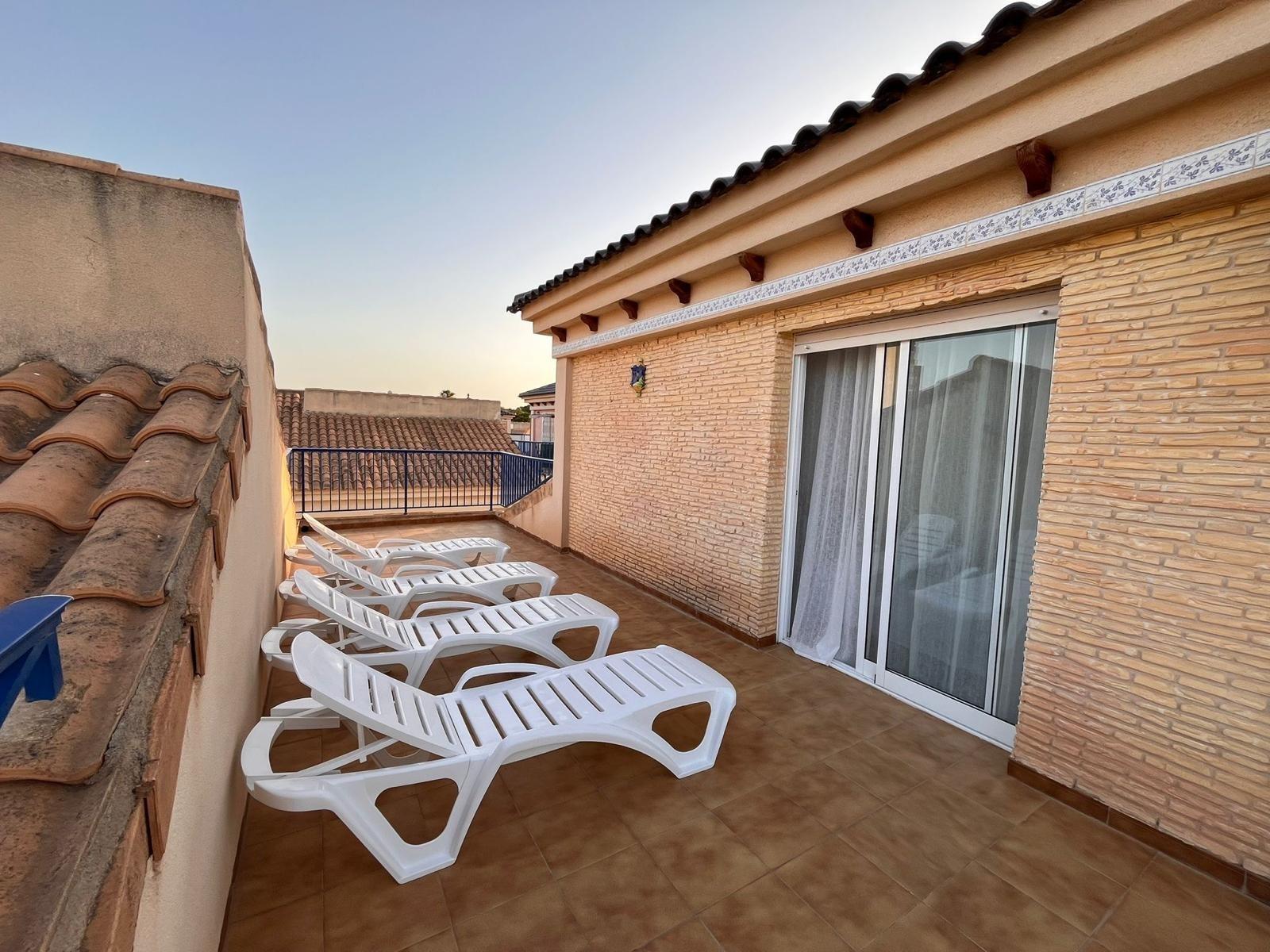 For sale - 3 Bedroom 2 Bathroom Town House in Orihuela Costa - Campoamor  - Alicante
