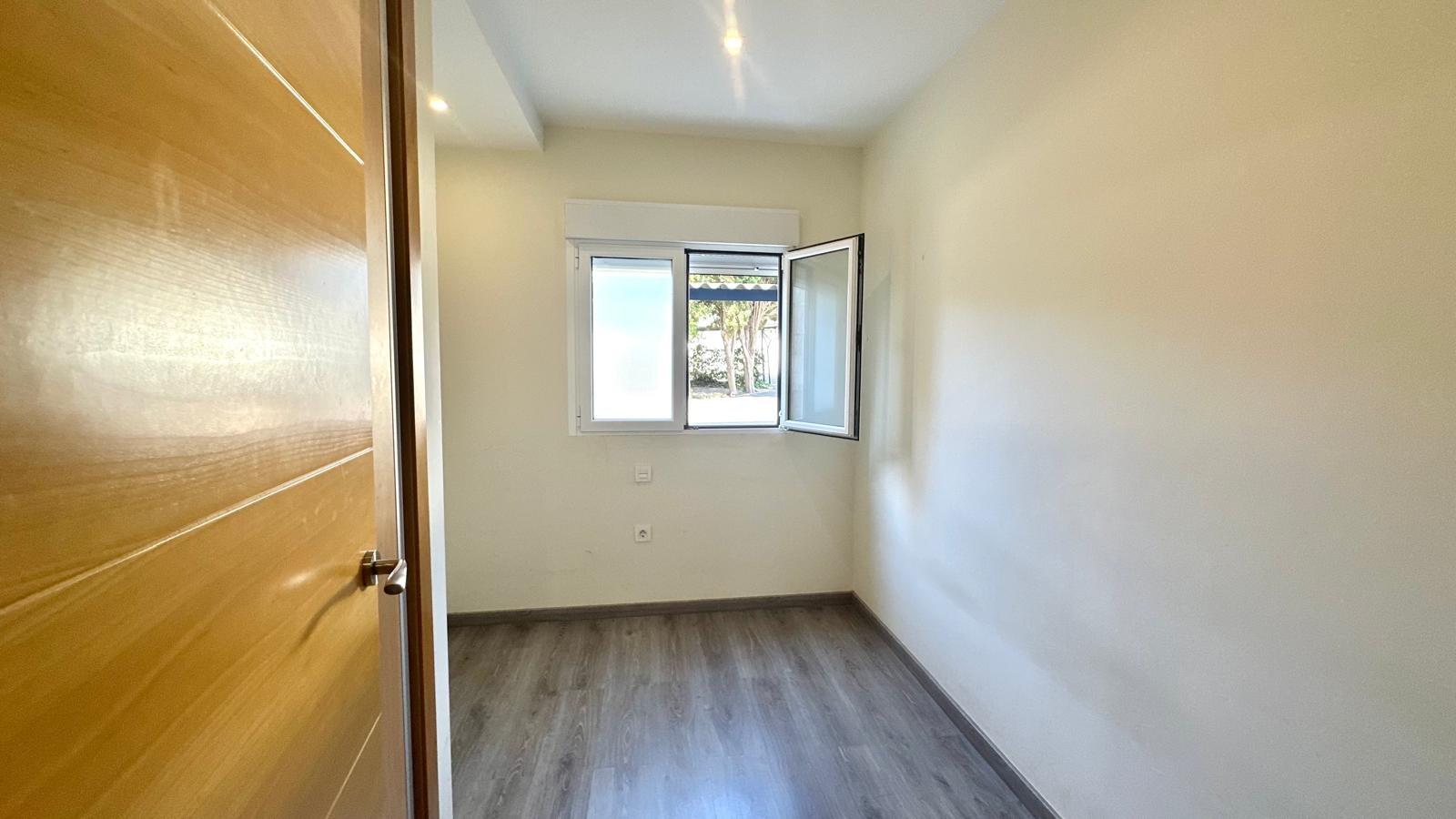 For sale - 3 Bedroom 2 Bathroom Apartment in Orihuela Costa - Altos De Campoamor  - Alicante