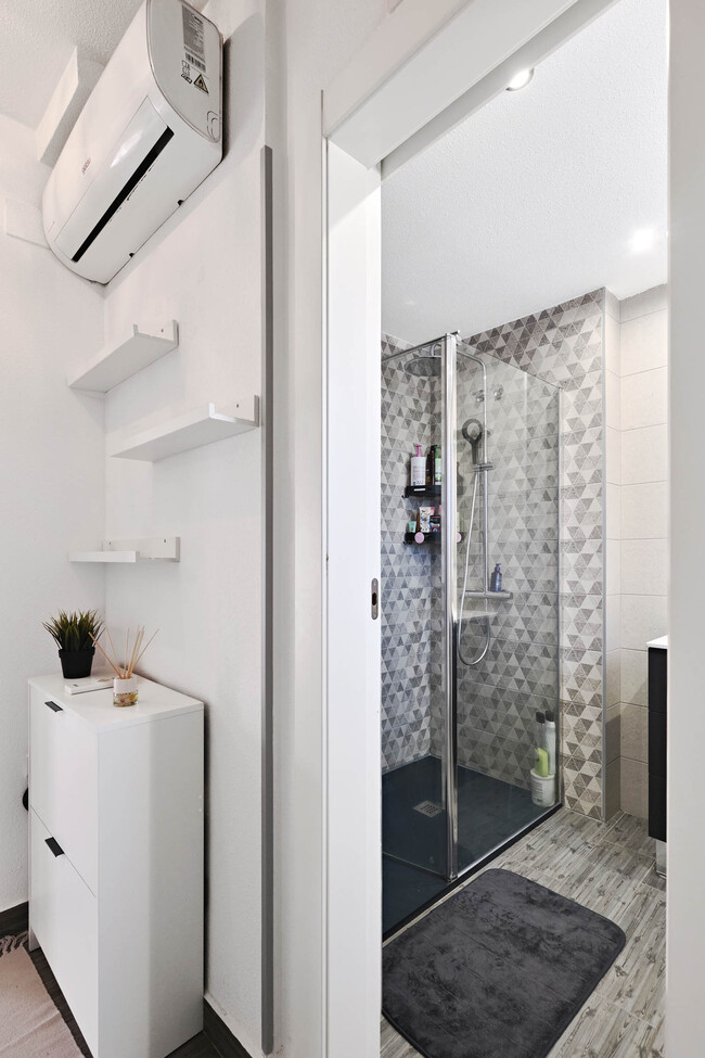 For sale - 3 Bedroom 1 Bathroom Semi Detached in Guardamar del Segura - El Raso  - Alicante