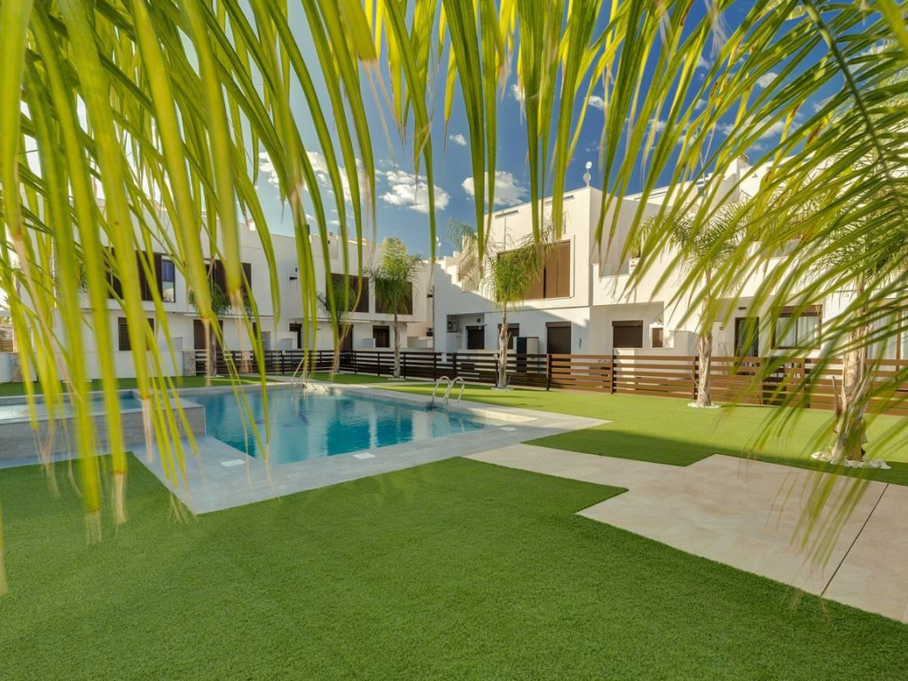 3 Bedroom 2 Bathroom Apartment in Pilar de La Horadada