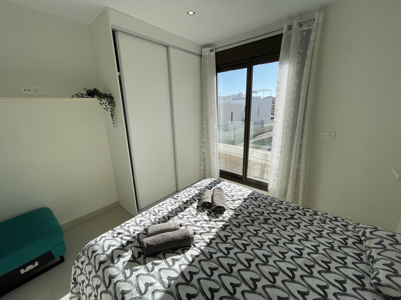 For sale - 2 Bedroom 1 Bathroom Semi Detached in Villamartin -  - Alicante