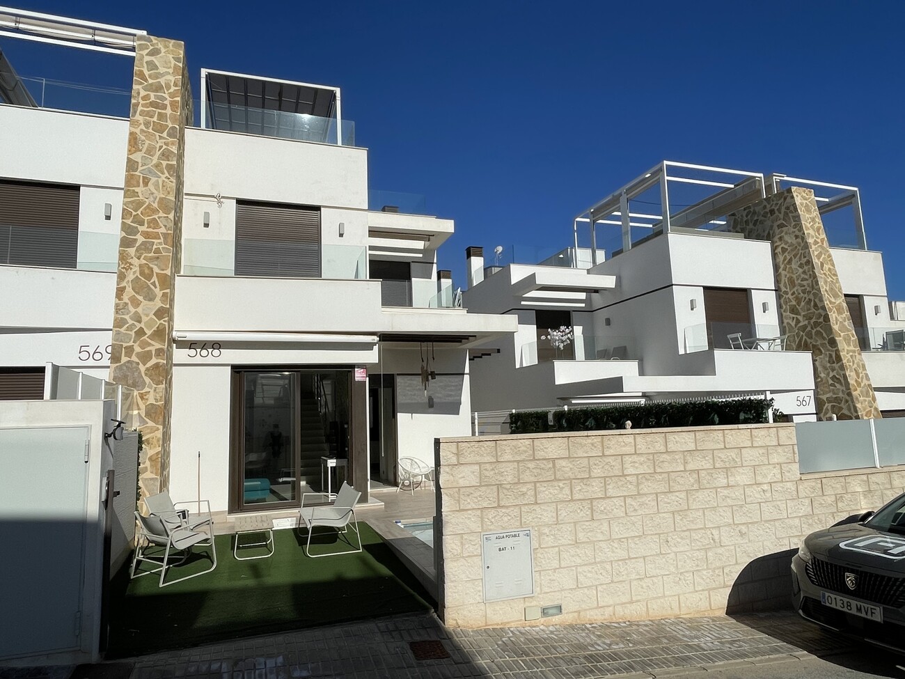 For sale - 2 Bedroom 1 Bathroom Semi Detached in Villamartin -  - Alicante