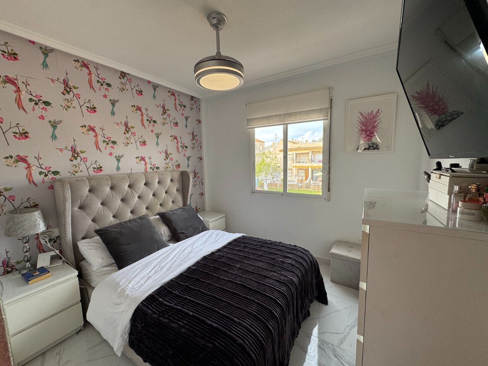 For sale - 2 Bedroom 1 Bathroom Apartment in Villamartin - Costa Blanca  - Alicante