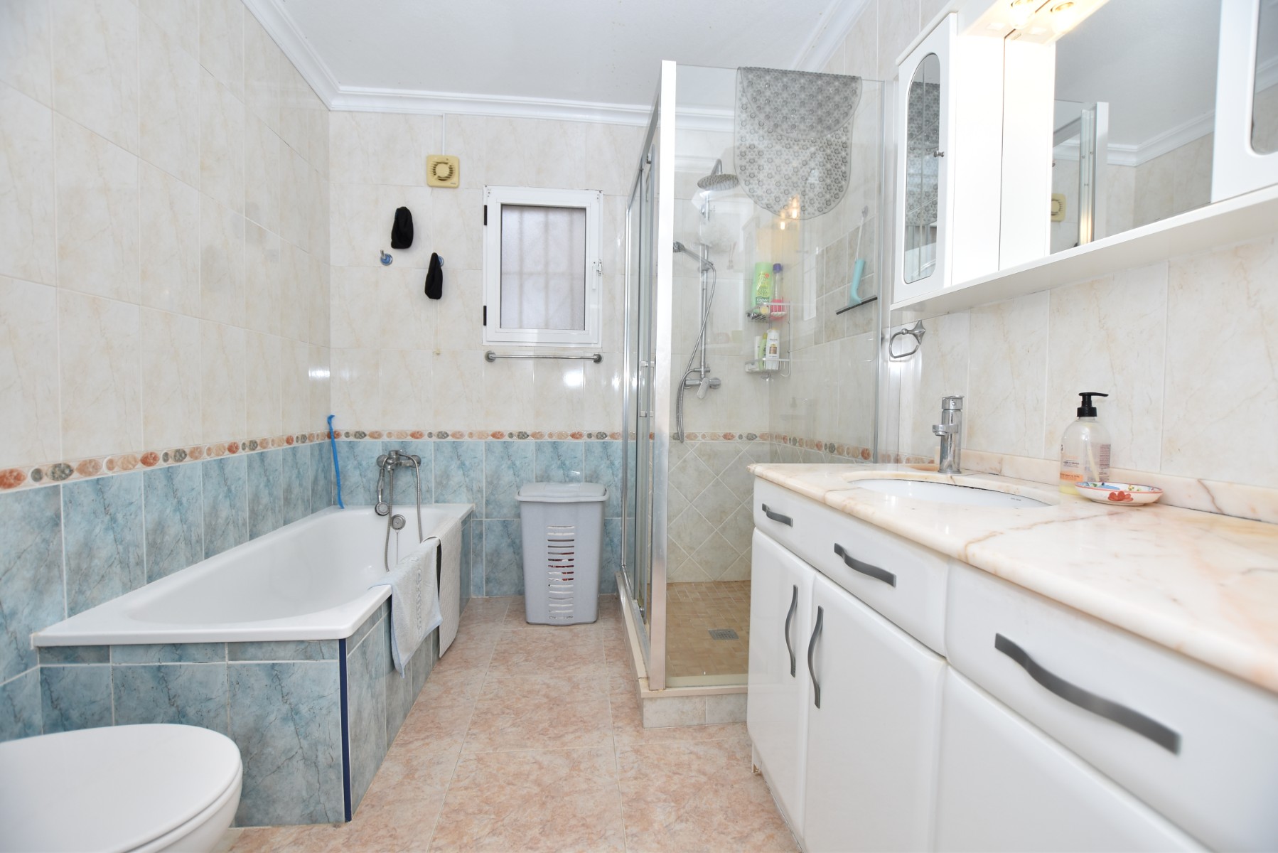 For sale - 3 Bedroom 1 Bathroom Villa in Algorfa - Inland  - Alicante