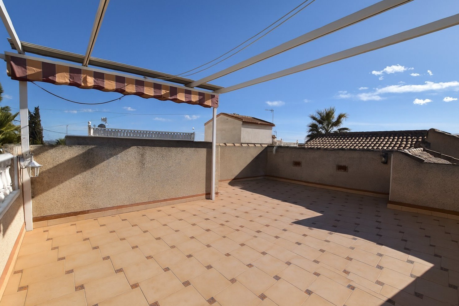 For sale - 3 Bedroom 1 Bathroom Villa in Algorfa - Inland  - Alicante