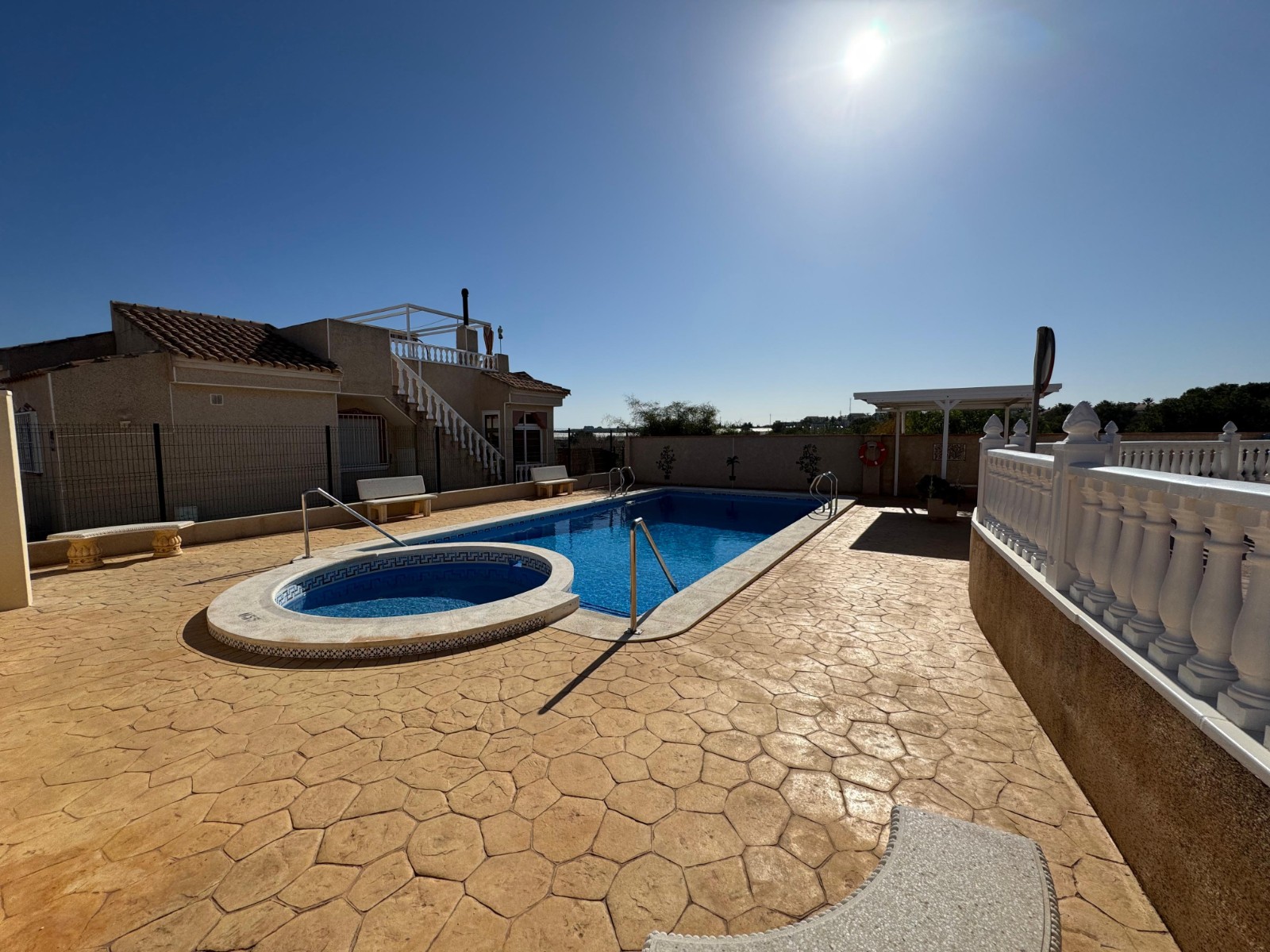 For sale - 3 Bedroom 1 Bathroom Villa in Algorfa - Inland  - Alicante