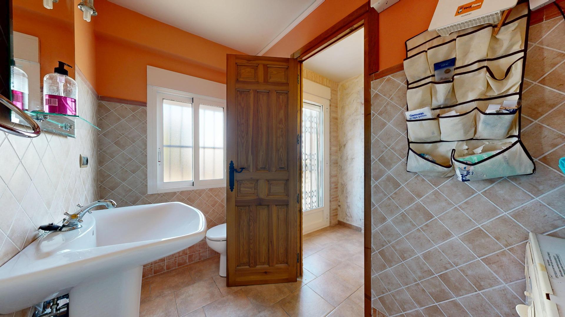 For sale - 4 Bedroom 1 Bathroom Villa in Orihuela - Orihuela  - Alicante