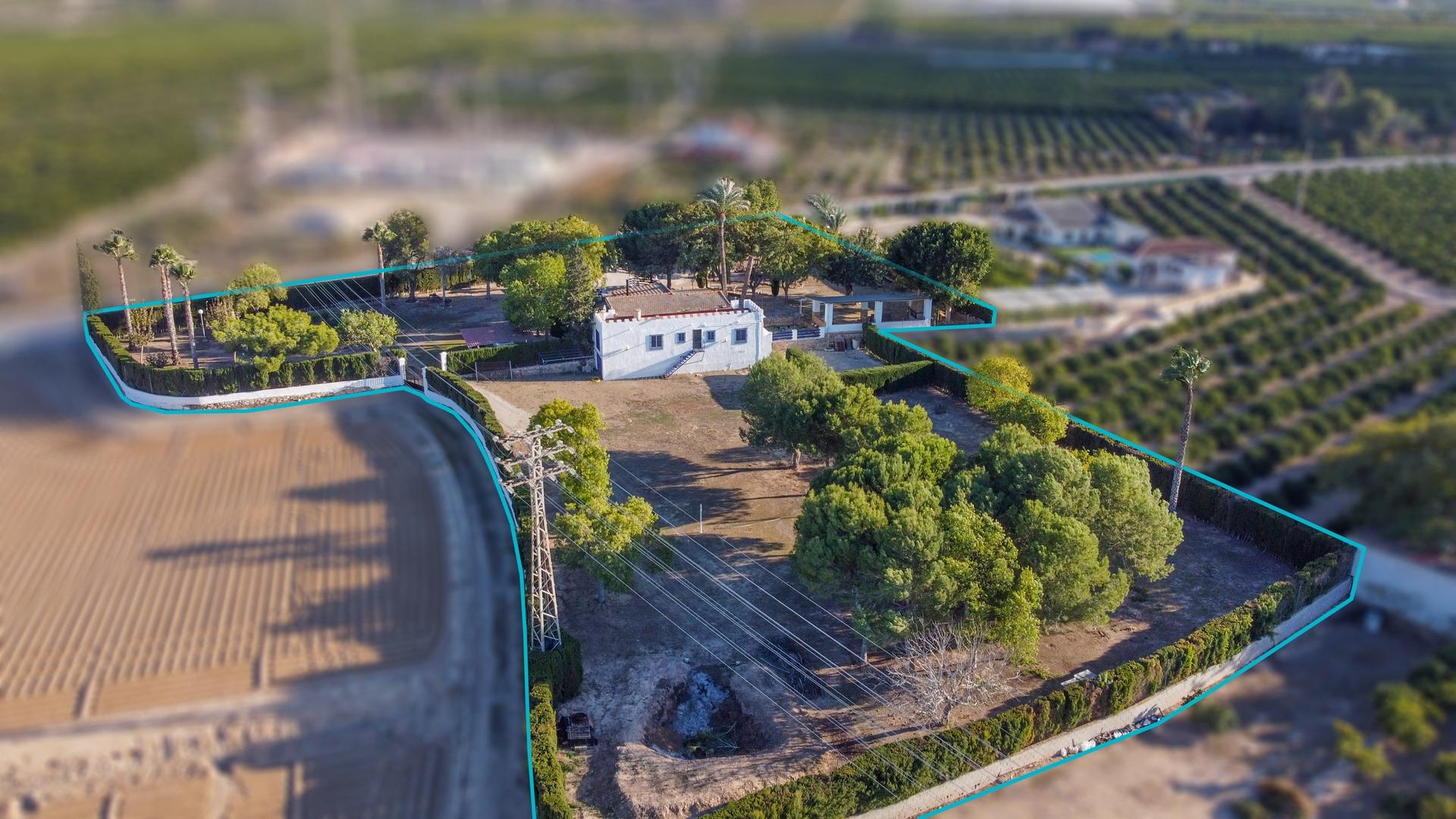 For sale - 4 Bedroom 1 Bathroom Villa in Orihuela - Orihuela  - Alicante