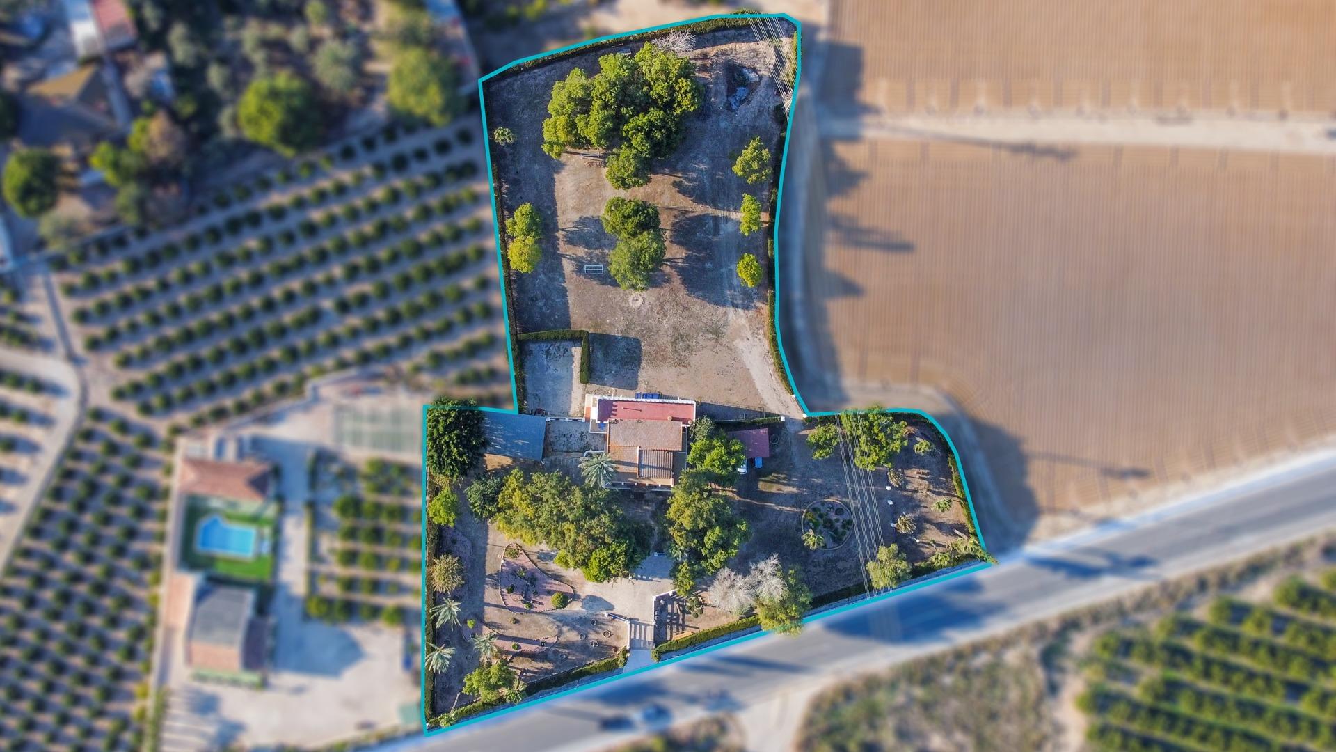 For sale - 4 Bedroom 1 Bathroom Villa in Orihuela - Orihuela  - Alicante