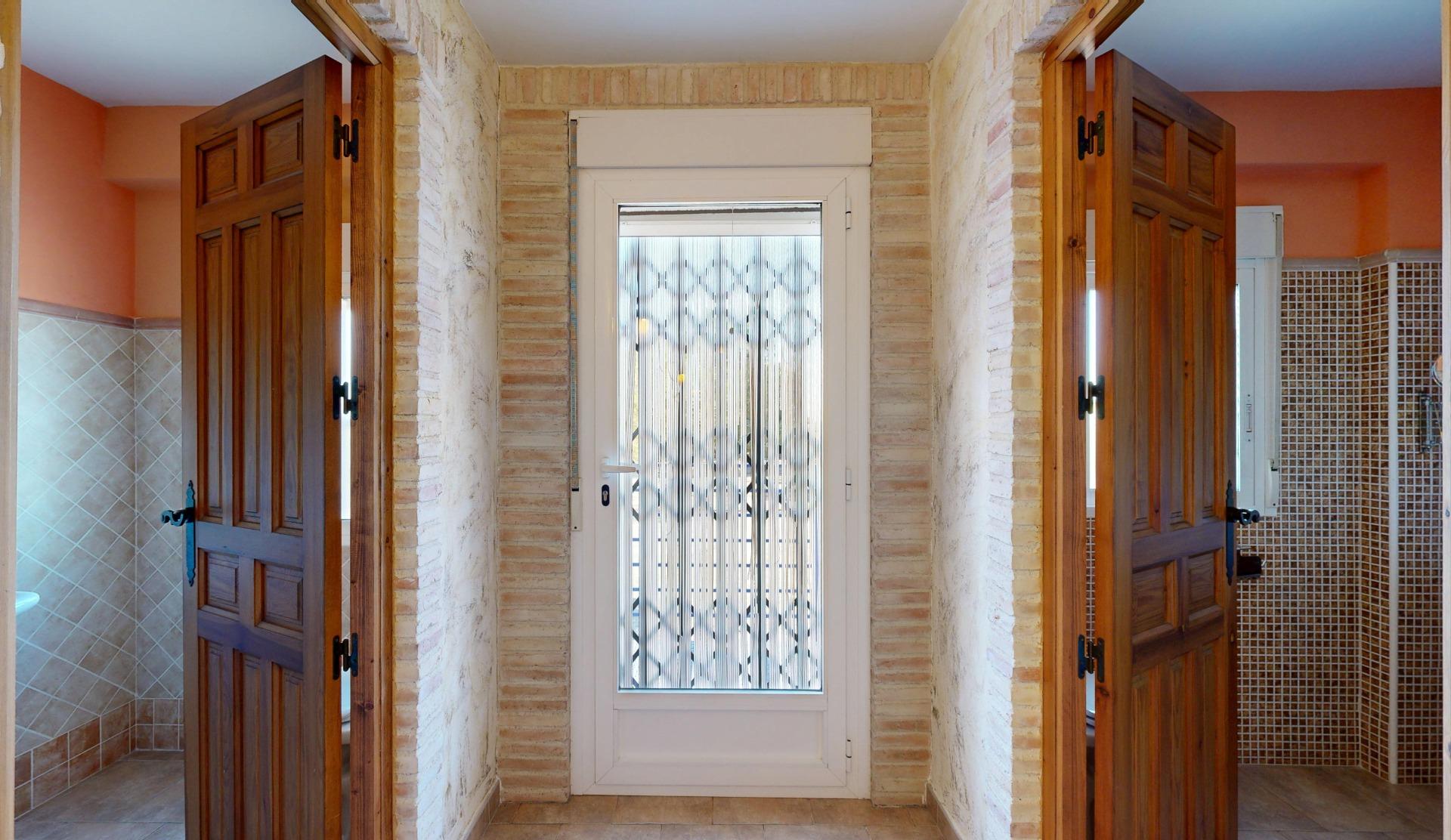 For sale - 4 Bedroom 1 Bathroom Villa in Orihuela - Orihuela  - Alicante