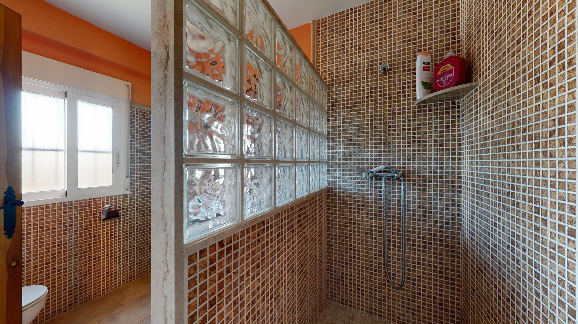 For sale - 4 Bedroom 1 Bathroom Villa in Orihuela - Orihuela  - Alicante