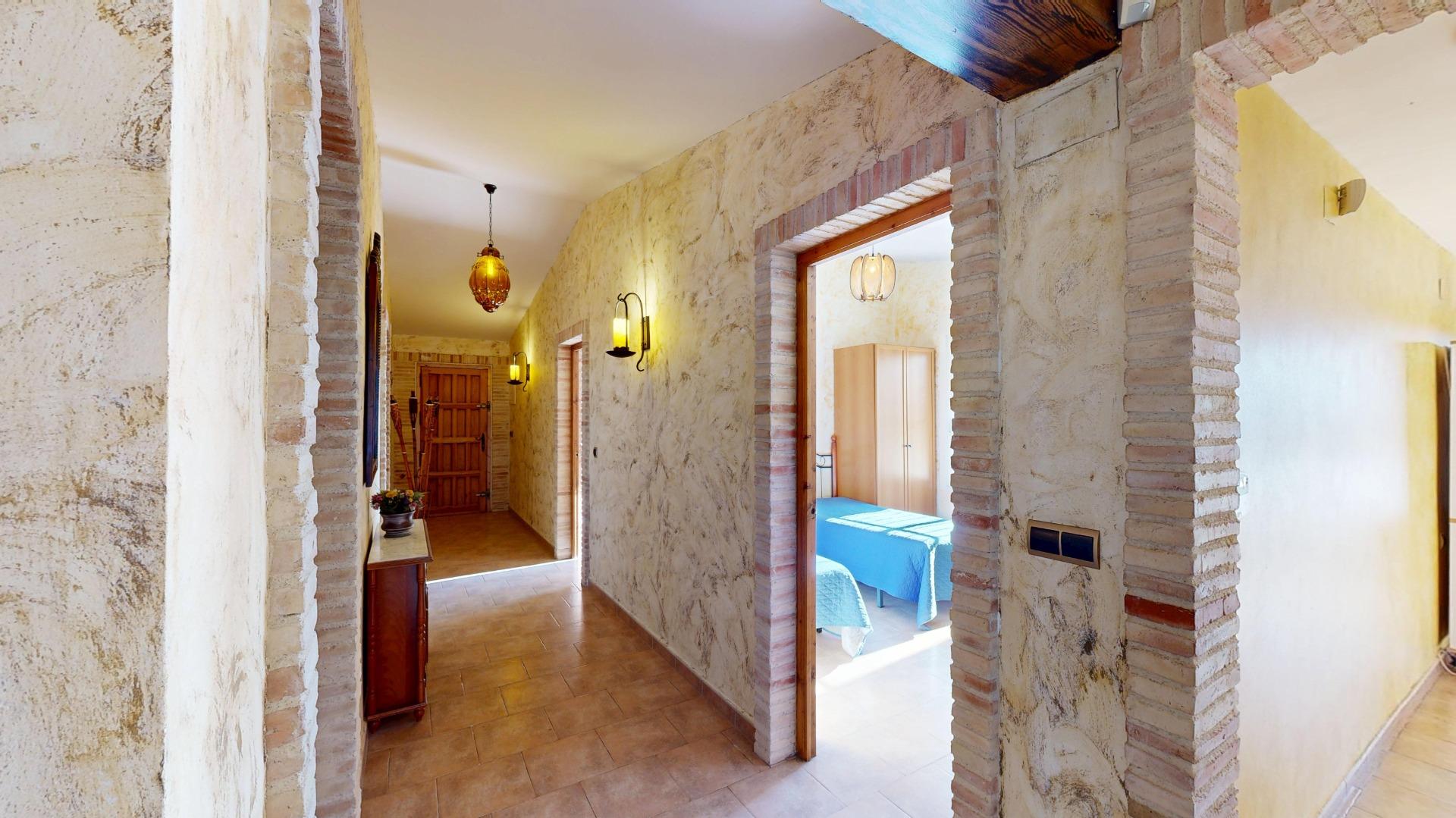 For sale - 4 Bedroom 1 Bathroom Villa in Orihuela - Orihuela  - Alicante