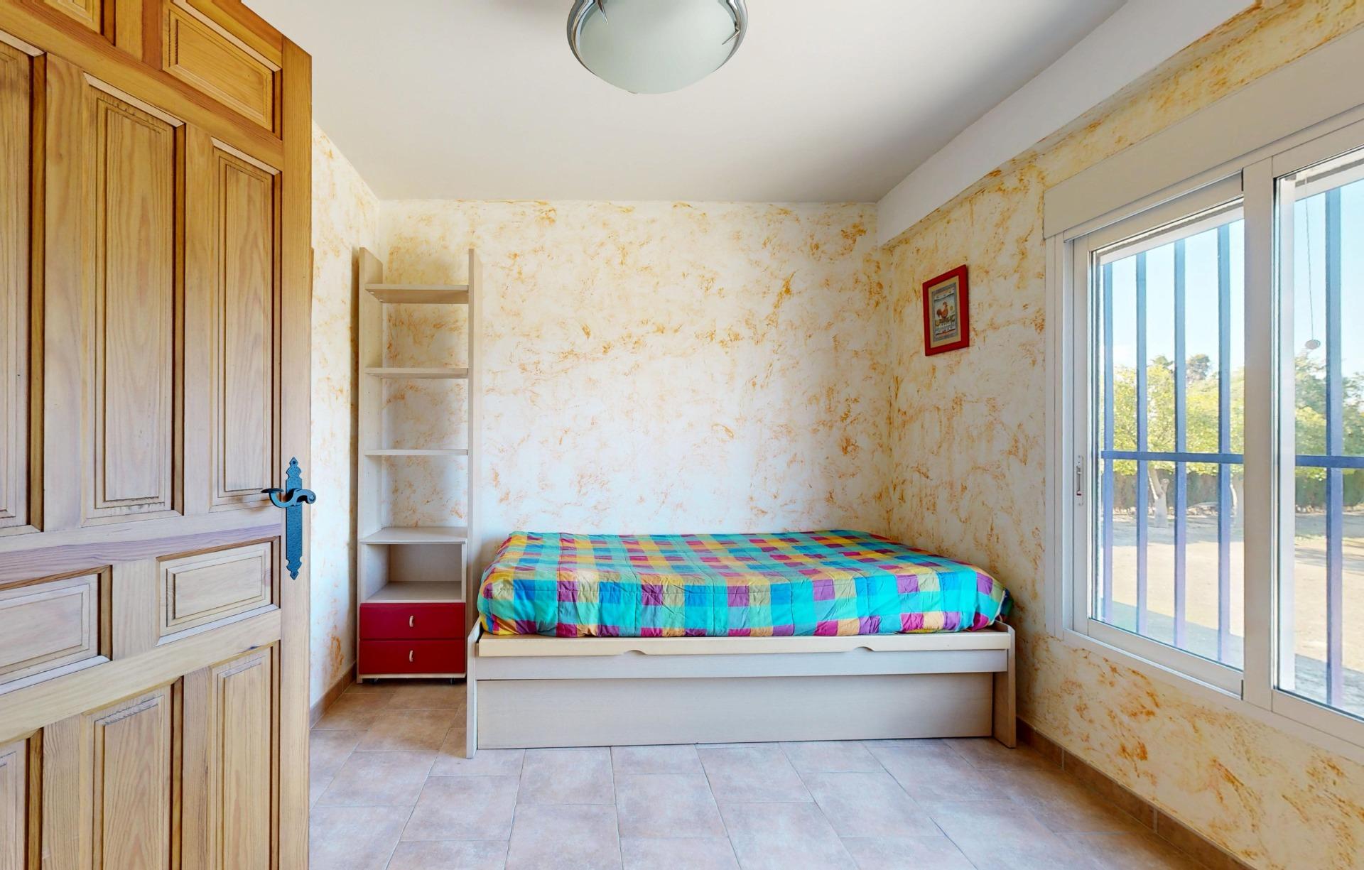 For sale - 4 Bedroom 1 Bathroom Villa in Orihuela - Orihuela  - Alicante