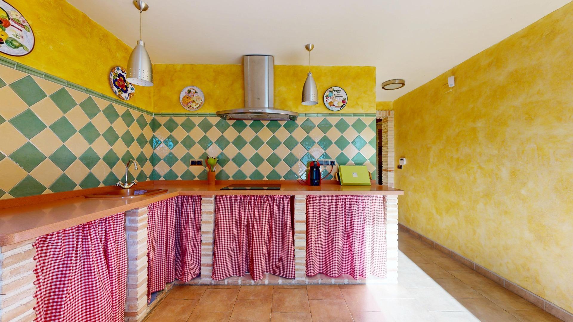 For sale - 4 Bedroom 1 Bathroom Villa in Orihuela - Orihuela  - Alicante