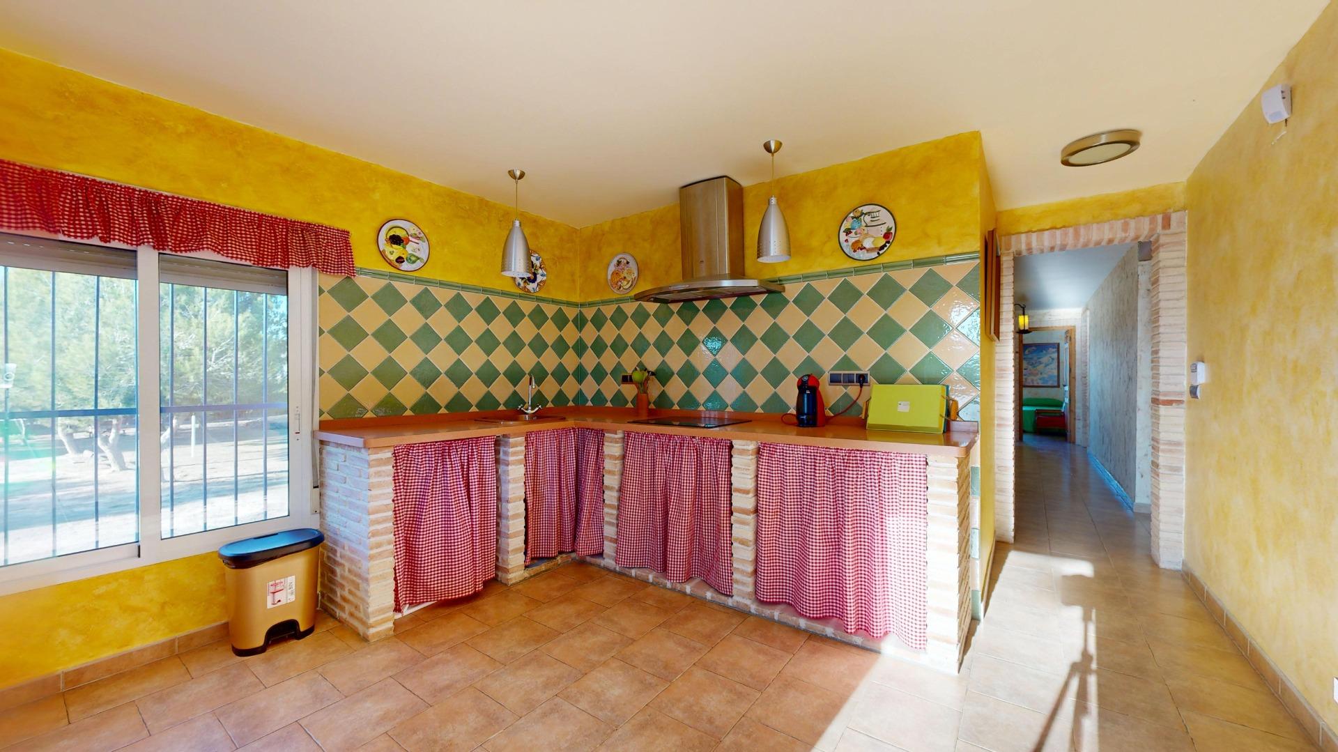 For sale - 4 Bedroom 1 Bathroom Villa in Orihuela - Orihuela  - Alicante