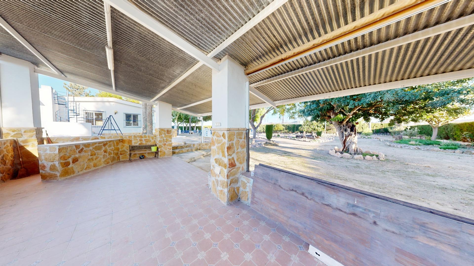 For sale - 4 Bedroom 1 Bathroom Villa in Orihuela - Orihuela  - Alicante