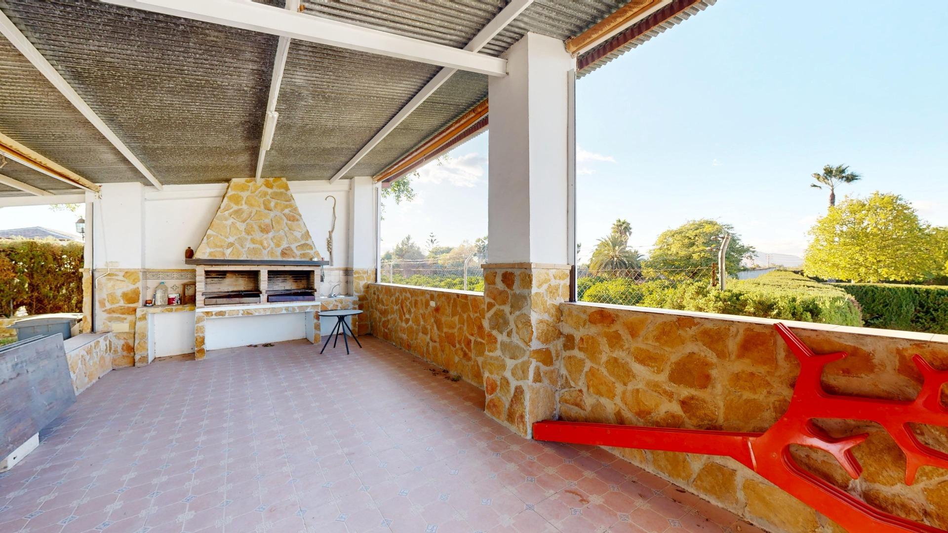For sale - 4 Bedroom 1 Bathroom Villa in Orihuela - Orihuela  - Alicante